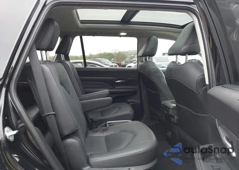 2025 Toyota Grand Highlander Limited z USA, uszkodzony, nr VIN 5TDAAAB5XSS071173